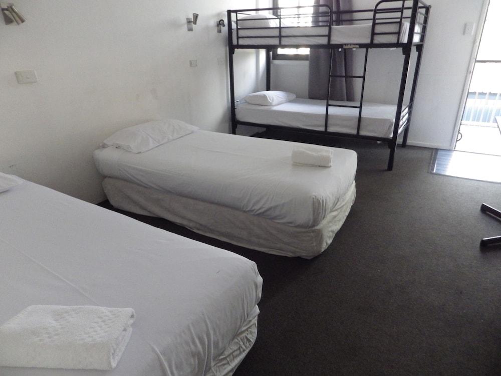 Darwin Poinciana Inn Экстерьер фото